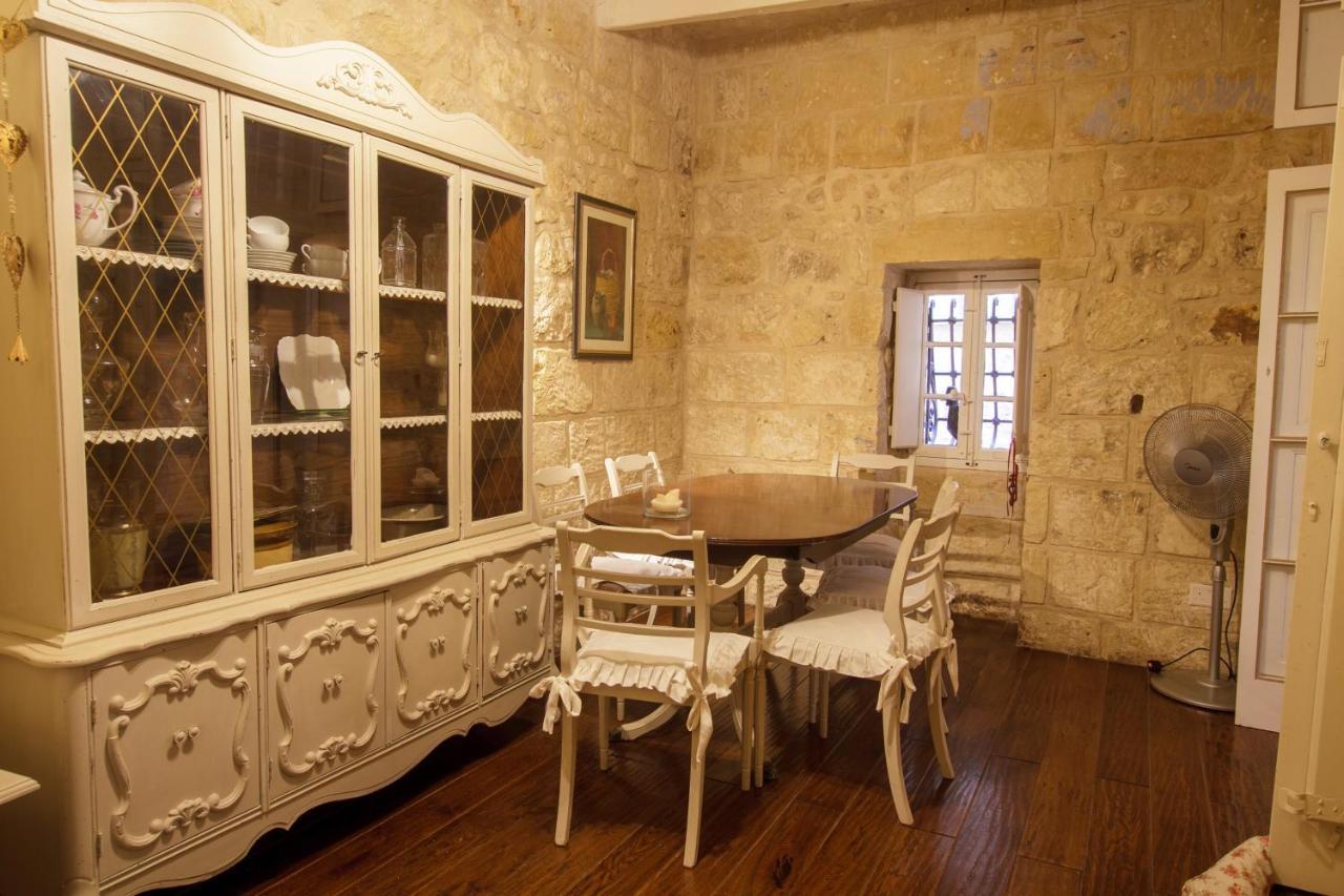 Town House Steeped In History Villa Rabat Exterior foto