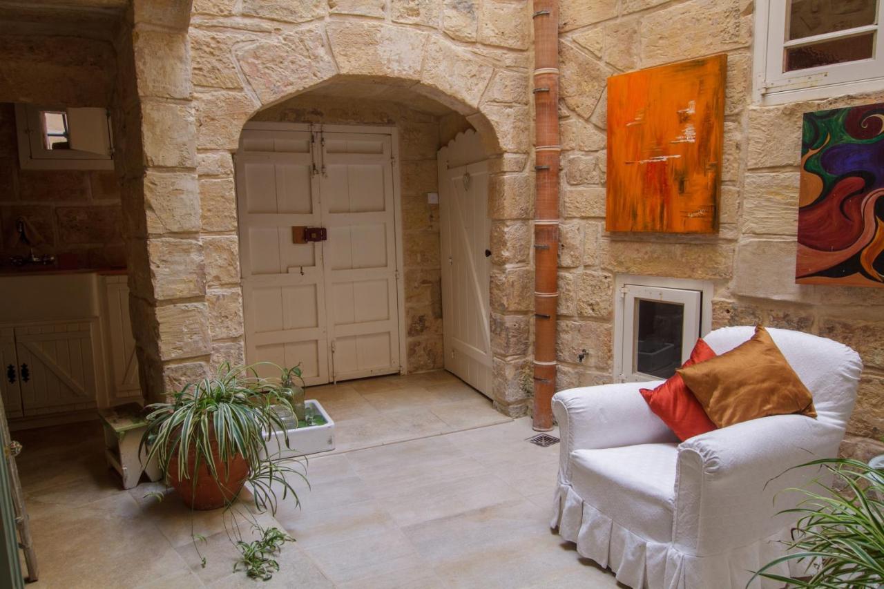 Town House Steeped In History Villa Rabat Exterior foto