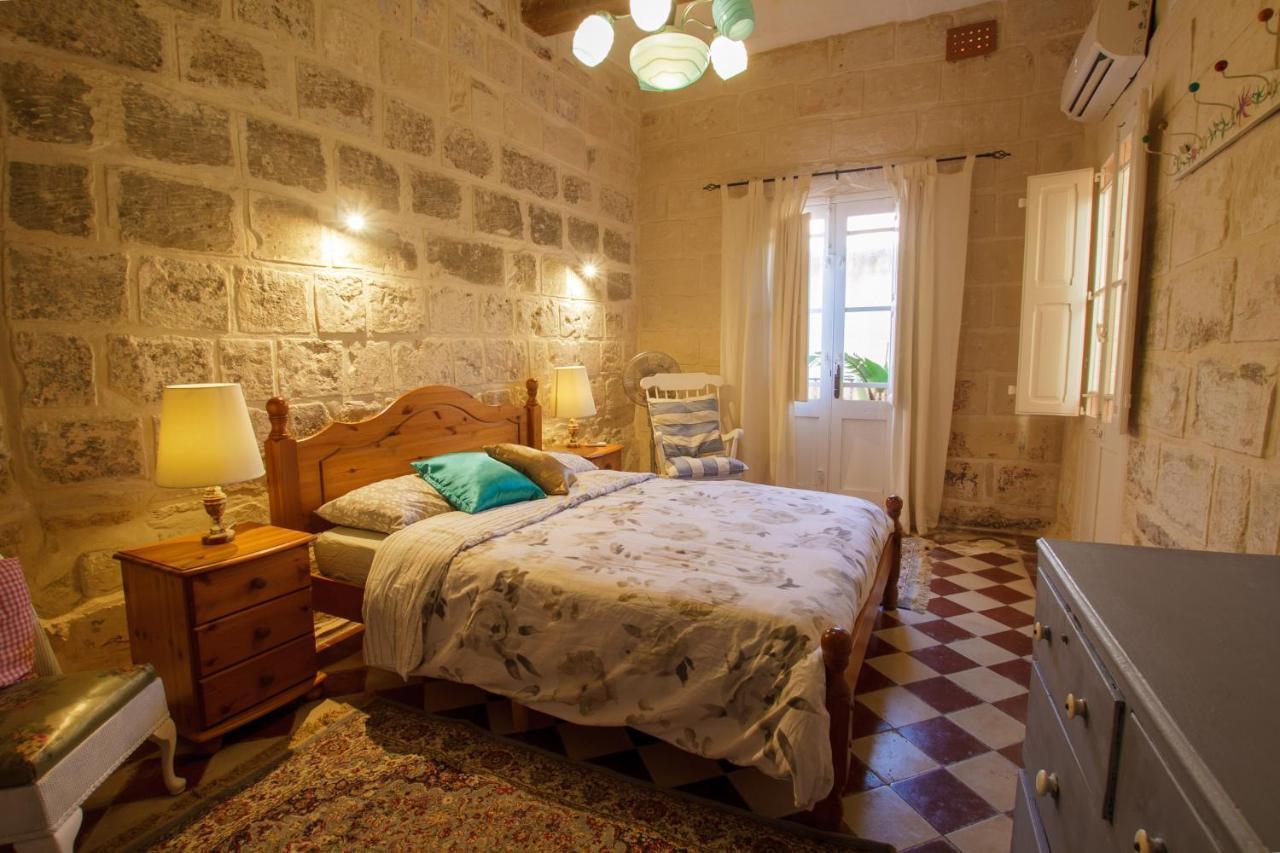 Town House Steeped In History Villa Rabat Exterior foto