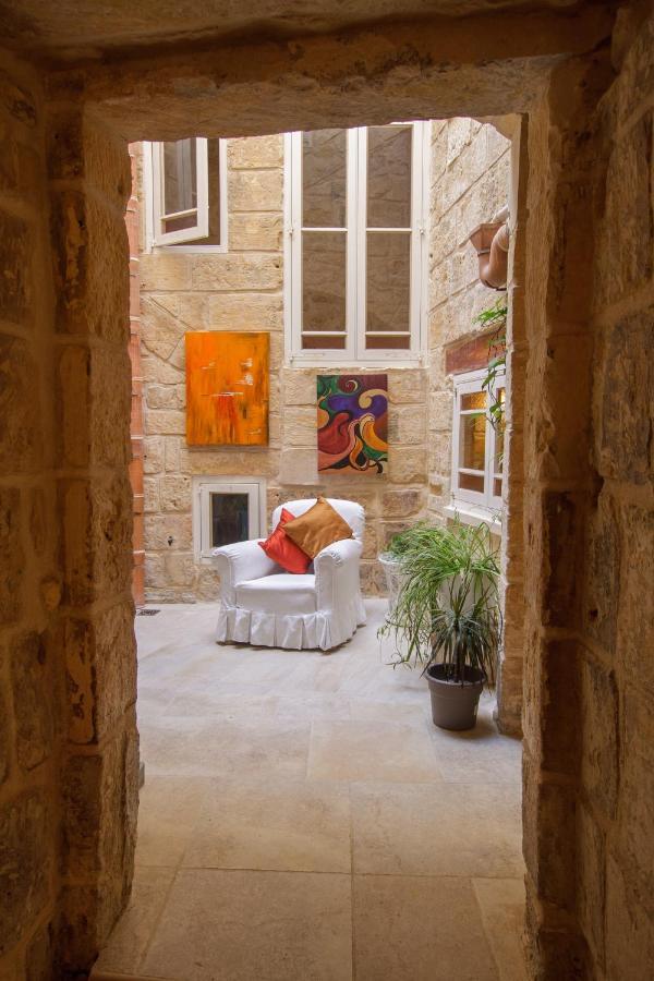 Town House Steeped In History Villa Rabat Exterior foto